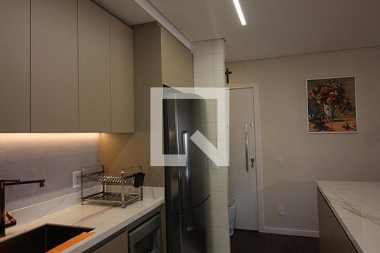 Cozinha de apartamento à venda com 3 quartos, 102m² em Baeta Neves, São Bernardo do Campo