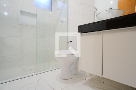 Banheiro de apartamento para alugar com 2 quartos, 40m² em Maranhão, São Paulo