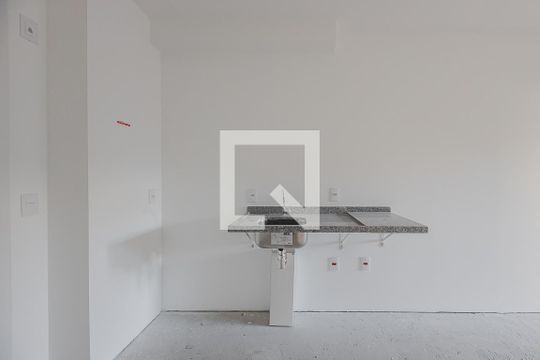 Cozinha de kitnet/studio à venda com 1 quarto, 26m² em Cerqueira César, São Paulo