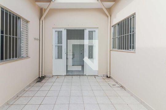 Lavanderia de casa para alugar com 4 quartos, 164m² em Parque Continental, São Paulo