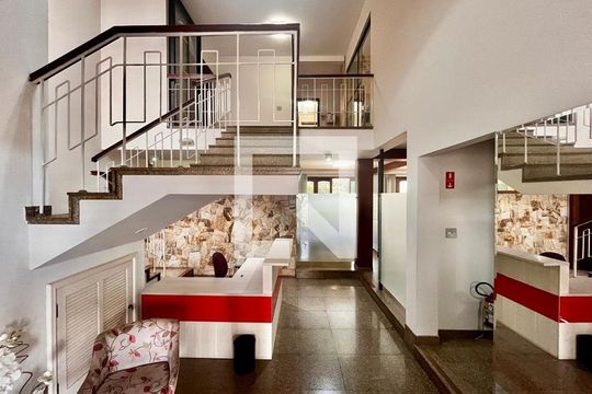 Sala 1 de casa para alugar com 5 quartos, 500m² em Parque Taquaral, Campinas