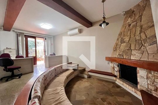 Sala 2 de casa para alugar com 5 quartos, 500m² em Parque Taquaral, Campinas