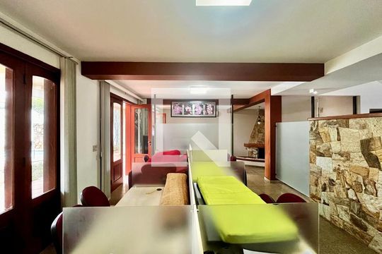 Sala 2 de casa para alugar com 5 quartos, 500m² em Parque Taquaral, Campinas