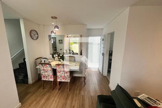 Sala de casa de condomínio à venda com 3 quartos, 120m² em Vila Aurora (zona Norte), São Paulo