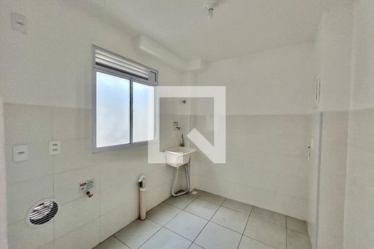 Cozinha de apartamento à venda com 2 quartos, 40m² em Santos Dumont, São Leopoldo