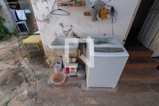 ÁREA DE SERVIÇO de casa à venda com 3 quartos, 550m² em Jardim Chapadão, Campinas