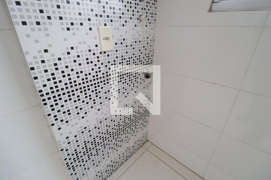 Cozinha e Área de Serviço de apartamento para alugar com 2 quartos, 45m² em Chácaras Tubalina E Quartel, Uberlândia