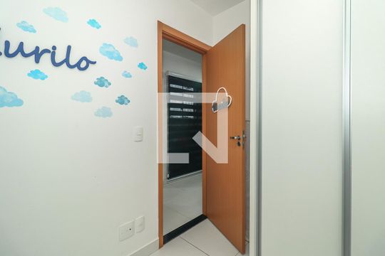 Quarto 2 de apartamento à venda com 2 quartos, 47m² em Rubem Berta, Porto Alegre