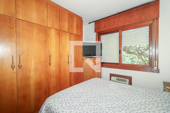 Suíte de apartamento à venda com 3 quartos, 239m² em Petrópolis, Porto Alegre