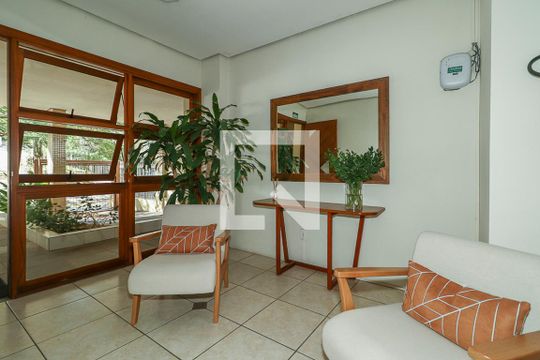 Hall de entrada de apartamento à venda com 3 quartos, 239m² em Petrópolis, Porto Alegre