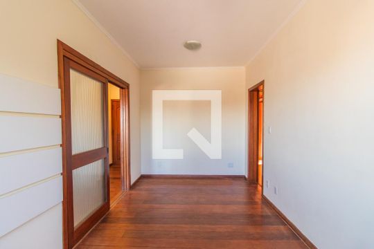 Sala de apartamento à venda com 4 quartos, 142m² em Santa Tereza, Porto Alegre