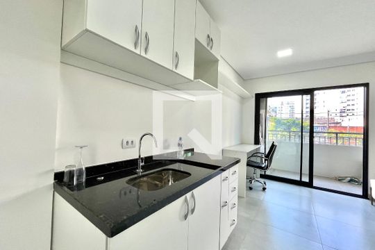 Cozinha de kitnet/studio à venda com 1 quarto, 26m² em Vila da Saúde, São Paulo