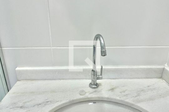 Banheiro de kitnet/studio à venda com 1 quarto, 26m² em Vila da Saúde, São Paulo