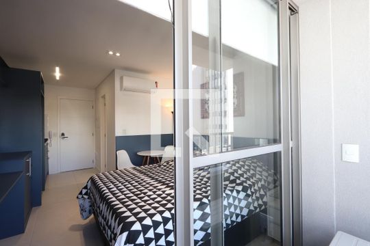Varanda de kitnet/studio à venda com 1 quarto, 27m² em Vila Mariana, São Paulo