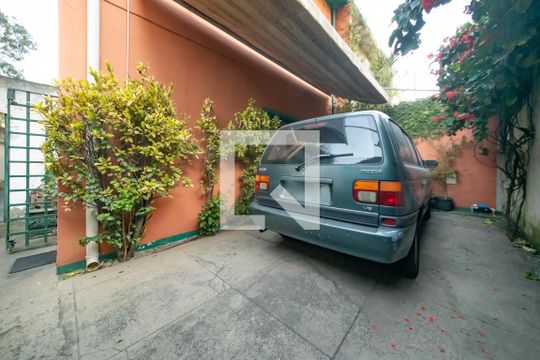 Garagem de casa à venda com 4 quartos, 200m² em Brooklin, São Paulo