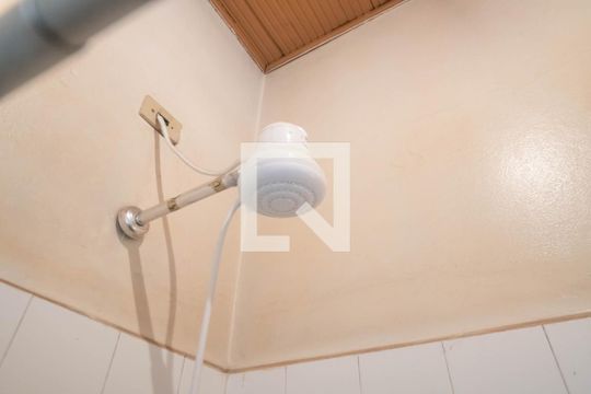 Banheiro de Serviço de casa à venda com 4 quartos, 200m² em Brooklin, São Paulo