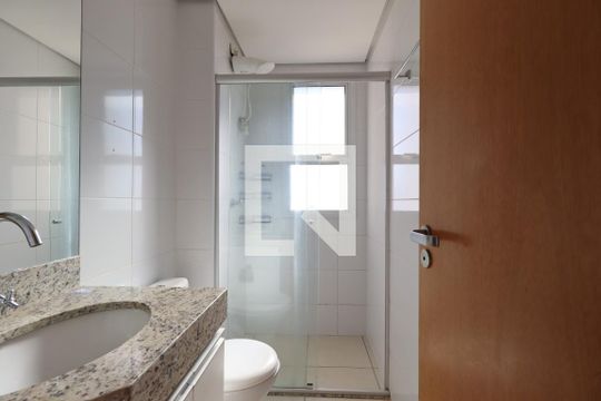 Banheiro da Suíte de apartamento para alugar com 1 quarto, 45m² em Nova Aliança, Ribeirão Preto