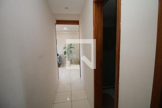 Corredor de apartamento à venda com 3 quartos, 95m² em Vila da Penha, Rio de Janeiro