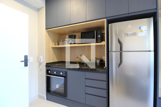 Cozinha de kitnet/studio para alugar com 1 quarto, 31m² em Vila Olímpia, São Paulo