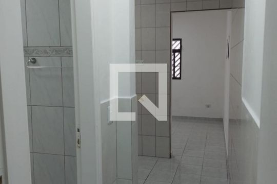 Corredor de casa para alugar com 1 quarto, 64m² em Catiapoã, São Vicente