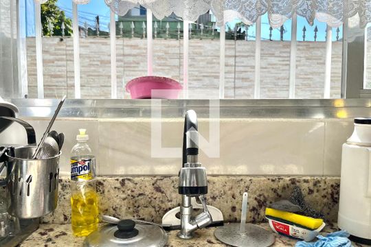 Cozinha de casa à venda com 2 quartos, 120m² em Vila Guarani (zona Sul), São Paulo