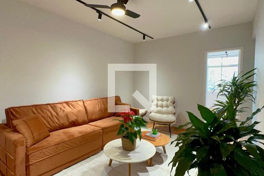 Sala de apartamento para alugar com 2 quartos, 86m² em Pinheiros, São Paulo