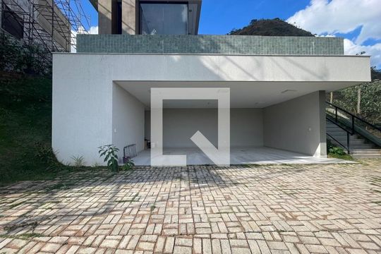 Casa à venda com 4 quartos, 584m² em Jardim Serrano, Nova Lima