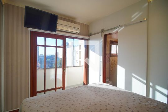 Suíte de apartamento à venda com 2 quartos, 107m² em Centro, São Leopoldo