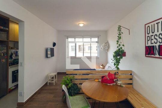 Studio de kitnet/studio para alugar com 1 quarto, 45m² em Vila Buarque, São Paulo