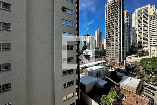 Vista Suíte 3 de apartamento à venda com 3 quartos, 141m² em Brooklin, São Paulo