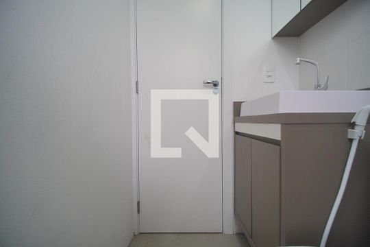 Banheiro de apartamento à venda com 2 quartos, 70m² em Santo Afonso, Novo Hamburgo