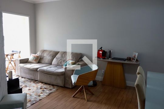 Sala de apartamento para alugar com 2 quartos, 60m² em Piratininga, Osasco