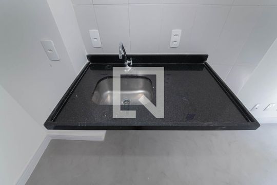 Cozinha de apartamento à venda com 1 quarto, 27m² em Campo Belo, São Paulo