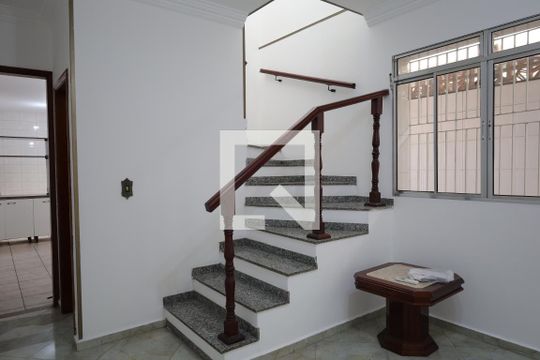 Sala de casa para alugar com 3 quartos, 250m² em Vila Sao Pedro, São Paulo