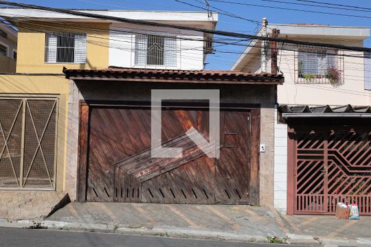Fachada de casa para alugar com 3 quartos, 250m² em Vila Sao Pedro, São Paulo