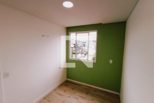 Quarto 1 de apartamento para alugar com 2 quartos, 39m² em Jardim Albertina, Guarulhos