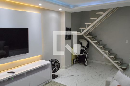 Sala de casa de condomínio à venda com 3 quartos, 59m² em Curicica, Rio de Janeiro