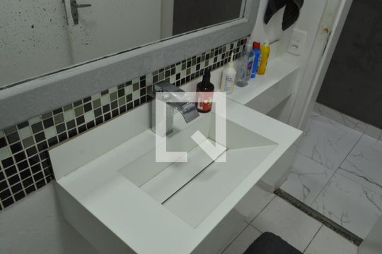 Lavabo de casa de condomínio à venda com 3 quartos, 59m² em Curicica, Rio de Janeiro
