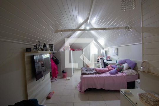 Suíte 1 de casa de condomínio à venda com 5 quartos, 374m² em Barra da Tijuca, Rio de Janeiro