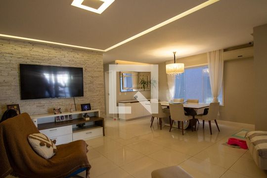 Casa de Condomínio à venda com 5 quartos, 374m² em Barra da Tijuca, Rio de Janeiro