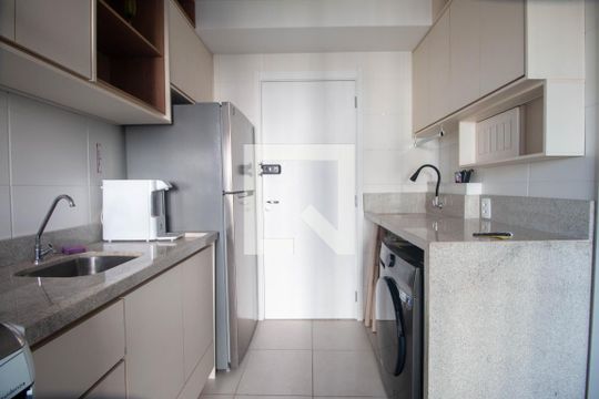 Cozinha de apartamento à venda com 1 quarto, 28m² em Jardim Caravelas, São Paulo
