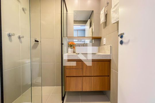 Banheiro de kitnet/studio à venda com 1 quarto, 22m² em Vila Mariana, São Paulo