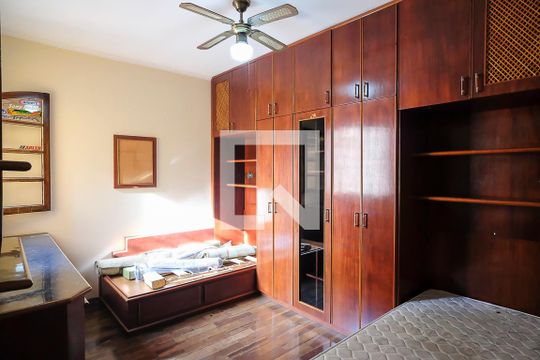Quarto 1 de casa à venda com 4 quartos, 189m² em Vila Dourados, São Bernardo do Campo