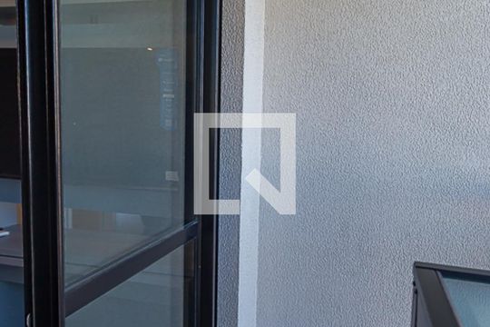 Varanda de kitnet/studio para alugar com 1 quarto, 25m² em Mirandópolis, São Paulo