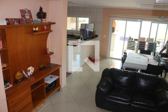 Sala de casa à venda com 4 quartos, 300m² em Jardim Sao Caetano, São Caetano do Sul