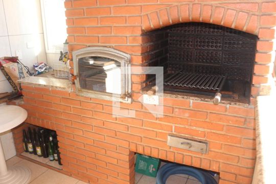 Quintal de casa à venda com 4 quartos, 300m² em Jardim Sao Caetano, São Caetano do Sul