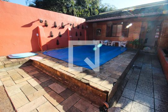 Área comum de casa à venda com 3 quartos, 120m² em Glória, Porto Alegre