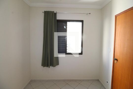 Quarto 2 de apartamento para alugar com 3 quartos, 84m² em Parque Residencial Aquarius, São José dos Campos