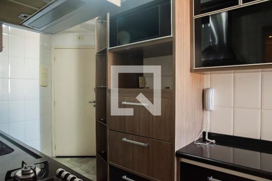 Cozinha de apartamento à venda com 3 quartos, 86m² em Parque Imperial, São Paulo