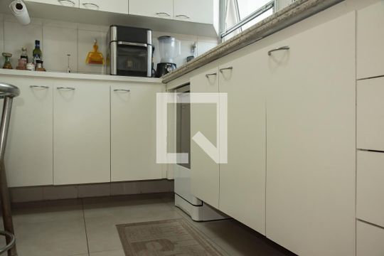 Cozinha de apartamento à venda com 2 quartos, 75m² em Mirandópolis, São Paulo